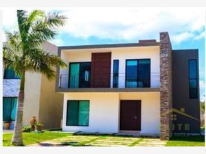 Casa en Venta en Los Encinos Residencial Altamira