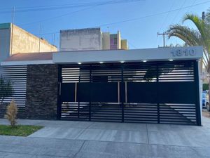 Casa en Venta en Paseos del Sol Zapopan