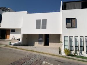 Casa en Venta en Valle Imperial Zapopan