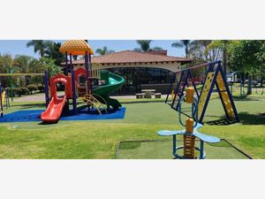 Terreno en Venta en Jardín Real Zapopan