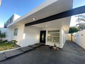 Casa en Venta en Paseos del Sol Zapopan