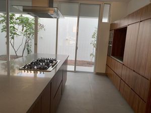 Casa en Venta en Valle Imperial Zapopan