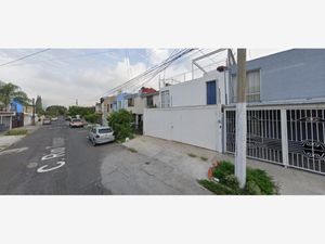 Casa en Venta en Las Aguilas Zapopan