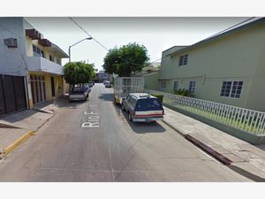 Casa en Venta en Industrial Bravo Culiacán