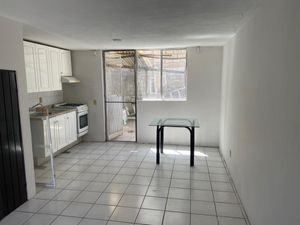 Casa en Venta en Colinas del Rey Zapopan