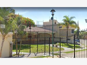 Casa en Venta en Residencial Haciendas Guadalupe Zapopan