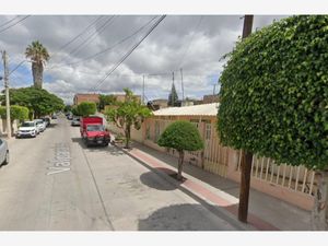 Casa en Venta en La Carmona León