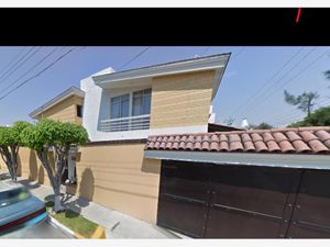 Casa en Venta en La Calma Zapopan