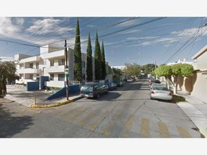 Casa en Venta en La Calma Zapopan