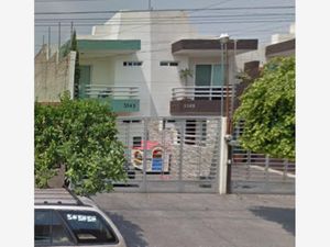 Casa en Venta en Villa Vicente Guerrero Guadalajara