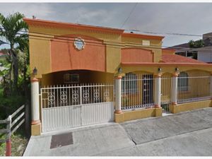 Casa en Venta en Las Rosas Comalcalco