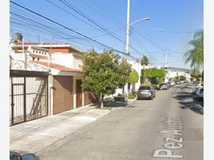 Casa en Venta en Arboledas 1a Secc Zapopan