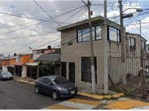 Casa en Venta en Loma de Canteras (Lomas de Cantera) Naucalpan de Juárez