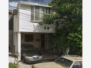 Casa en Venta en Villa las Fuentes Monterrey