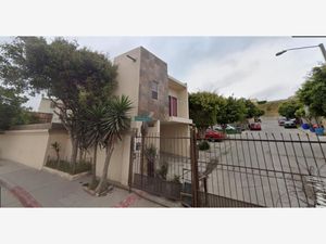 Casa en Venta en Urbi Quinta del Cedro Tijuana