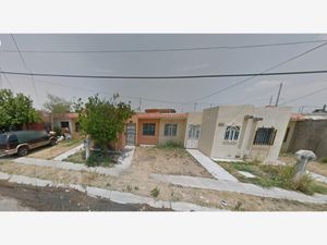 Casa en Venta en Hacienda Santa Fe Tlajomulco de Zúñiga