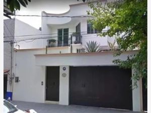 Casa en Venta en Del Carmen Coyoacán