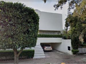 Casa en Venta en Parques de la Herradura Huixquilucan