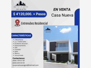 Casa en Venta en Lomas del Río Tijuana