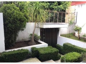 Casa en Venta en Lomas de Tecamachalco Naucalpan de Juárez