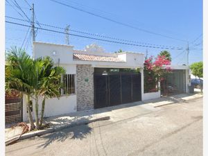 Casa en Venta en Industrial Mérida