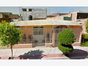 Casa en Venta en La Carmona León