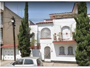 Casa en Venta en Claveria Azcapotzalco