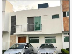 Casa en Venta en Nueva Galicia Residencial Tlajomulco de Zúñiga