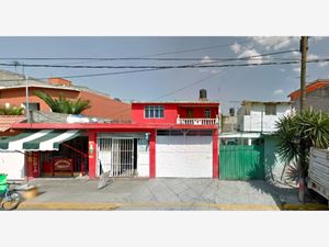 Casa en Venta en Vergel de Guadalupe Nezahualcóyotl