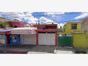 Casa en Venta en Vergel de Guadalupe Nezahualcóyotl