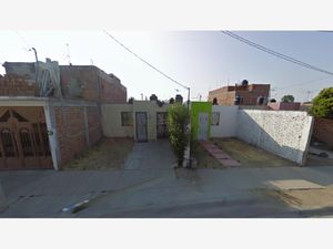 Casa en Venta en Delta 2000 León