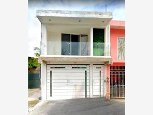 Casa en Venta en Playa del Carmen Solidaridad