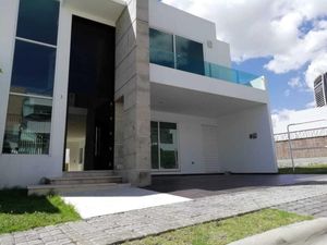 Casa en Venta en Angelopolis Puebla