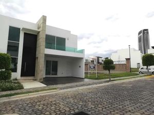 Casa en Venta en Angelopolis Puebla