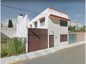 Casa en Venta en Unidad Satélite Magisterial Puebla