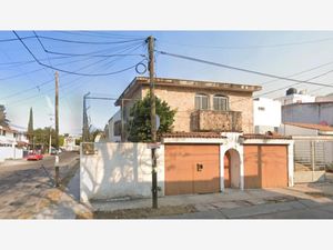 Casa en Venta en Hacienda Del Tepeyac Zapopan