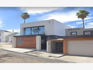 Casa en Venta en Colinas de Agua Caliente Tijuana