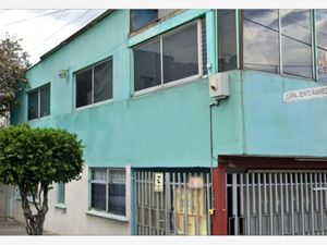 Casa en Venta en Constitucion de 1917 Iztapalapa