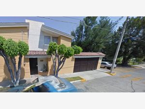 Casa en Venta en La Calma Zapopan