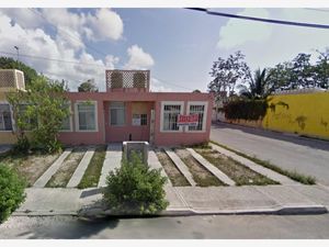 Casa en Venta en Villas Morelos I Puerto Morelos