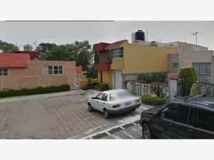 Casa en Venta en Lomas Verdes (Conjunto Lomas Verdes) Naucalpan de Juárez