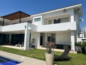 Casa en Venta en Lomas de Cocoyoc Atlatlahucan