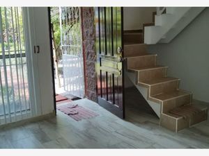 Casa en Venta en Jardines de los Claustros I Tultitlán