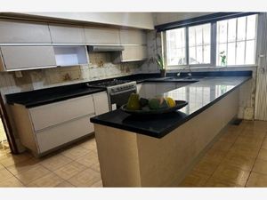 Casa en Venta en Jardines del Bosque Centro Guadalajara