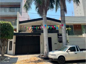 Casa en Venta en Providencia Guadalajara