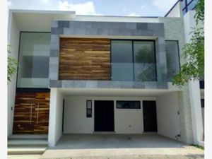 Casa en Venta en Angelopolis Puebla