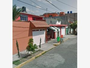 Casa en Venta en Vergel de Guadalupe Nezahualcóyotl