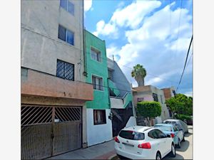 Edificio en Venta en La Carmona León