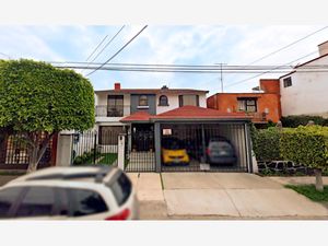 Casa en Venta en Las Arboledas Tlalnepantla de Baz