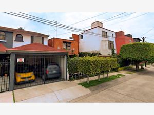 Casa en Venta en Las Arboledas Tlalnepantla de Baz